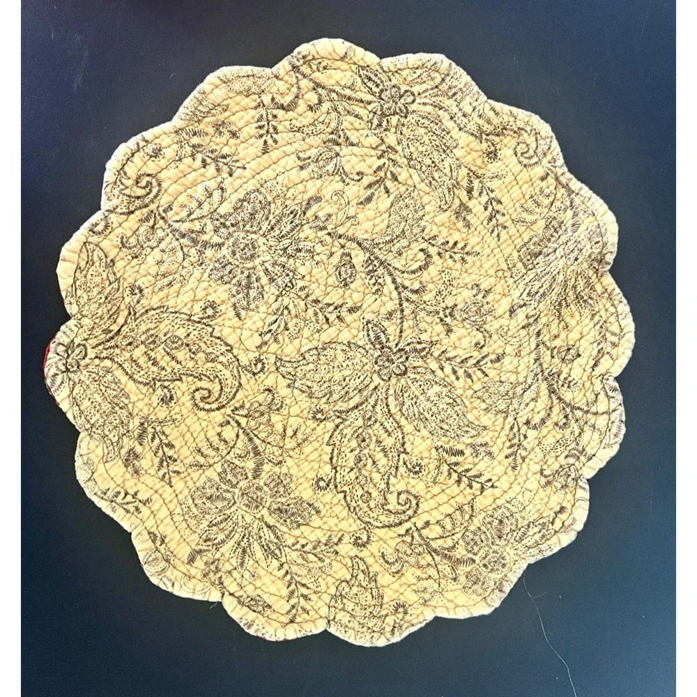 C&F Home Round Quilted Reversible Scalloped Placemats Floral Red Set of 4 ESTATE